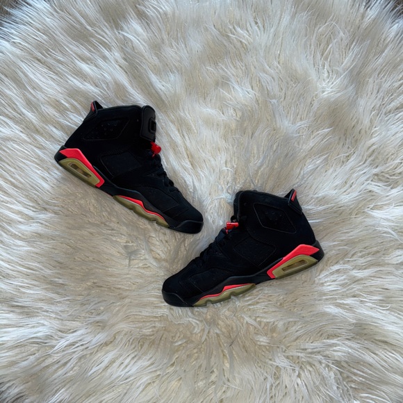 NIKE AIR JORDAN 6 RETRO BLACK INFRARED 6Y - Picture 1 of 3